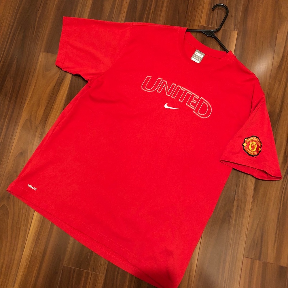 Vintage Manchester United Nike FitDry Graphic Tee